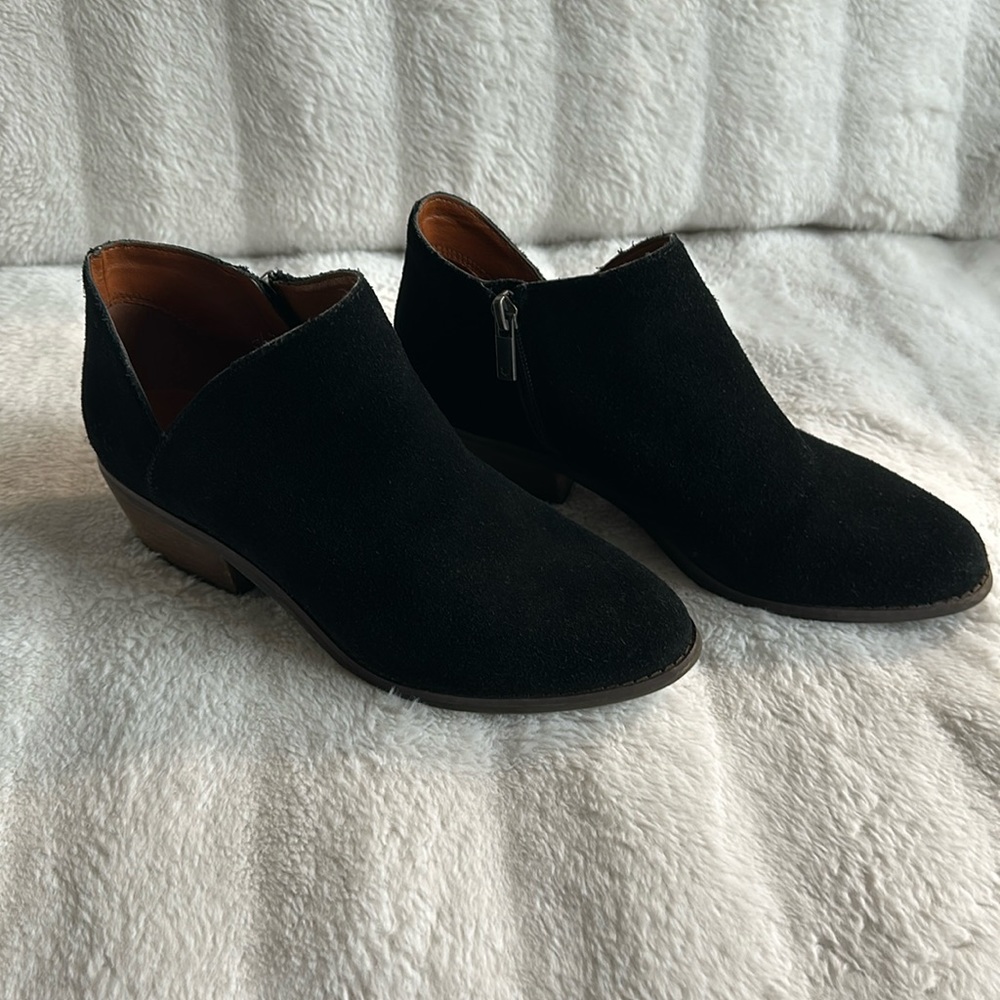 LUCKY 🍀 BRAND Fenley Suede Ankle Boots - Size 7